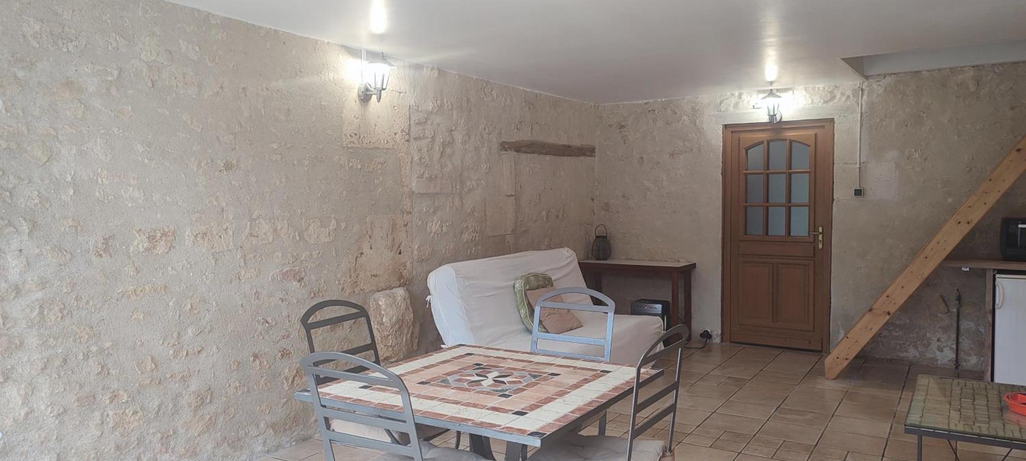 Gite Cosy, Sur Jardin, Terrasse Privee, Parking Au Calme En Rdc Gémozac 외부 사진