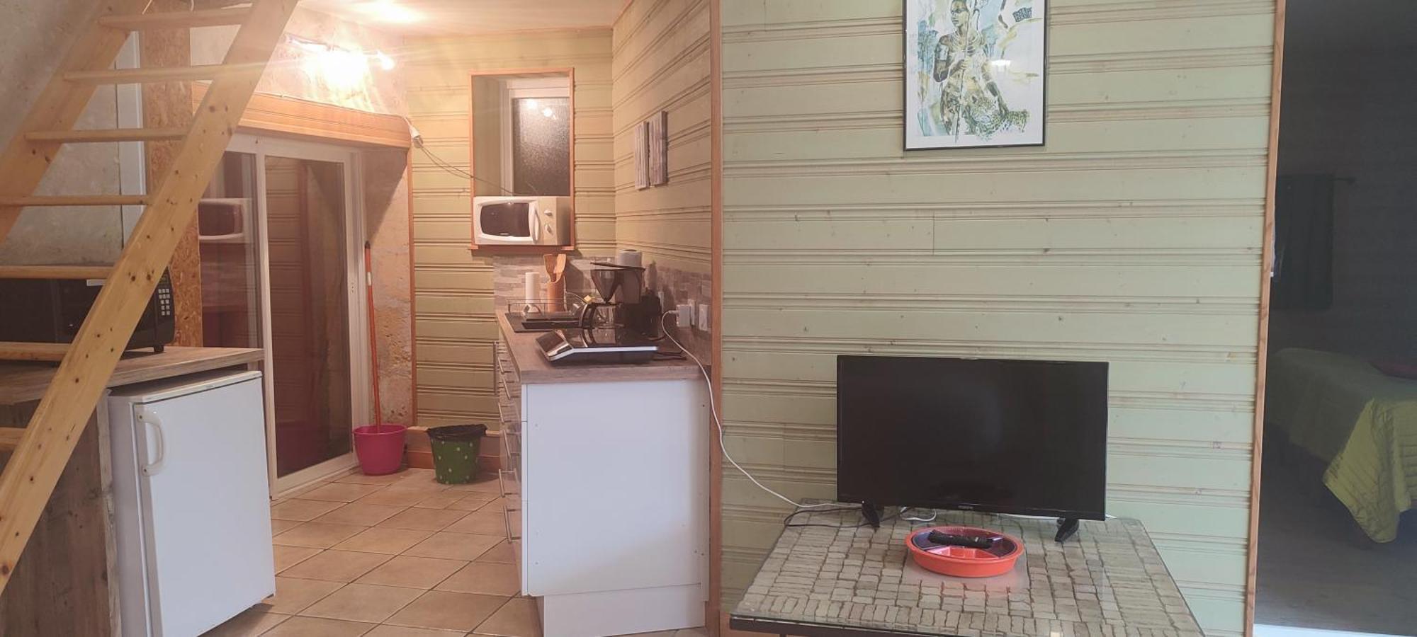 Gite Cosy, Sur Jardin, Terrasse Privee, Parking Au Calme En Rdc Gémozac 외부 사진