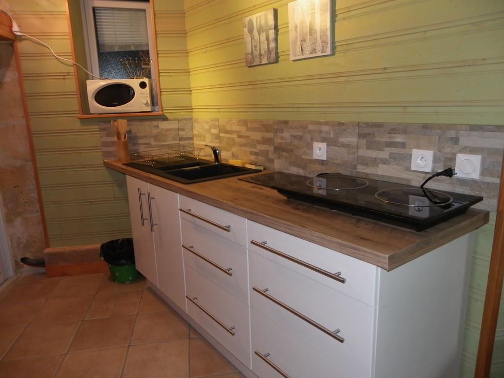 Gite Cosy, Sur Jardin, Terrasse Privee, Parking Au Calme En Rdc Gémozac 외부 사진